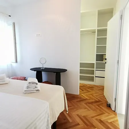 New Paradise In Hébergement de vacances Vinjerac