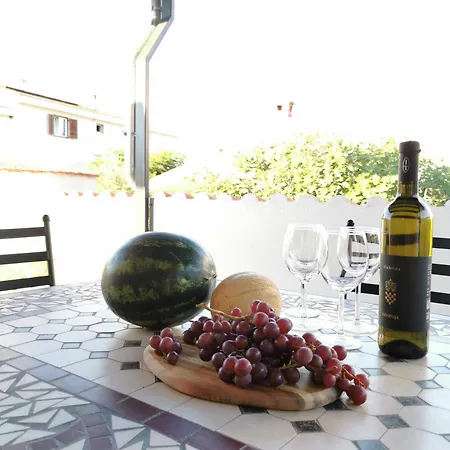New Paradise In Nyaraló Vinjerac