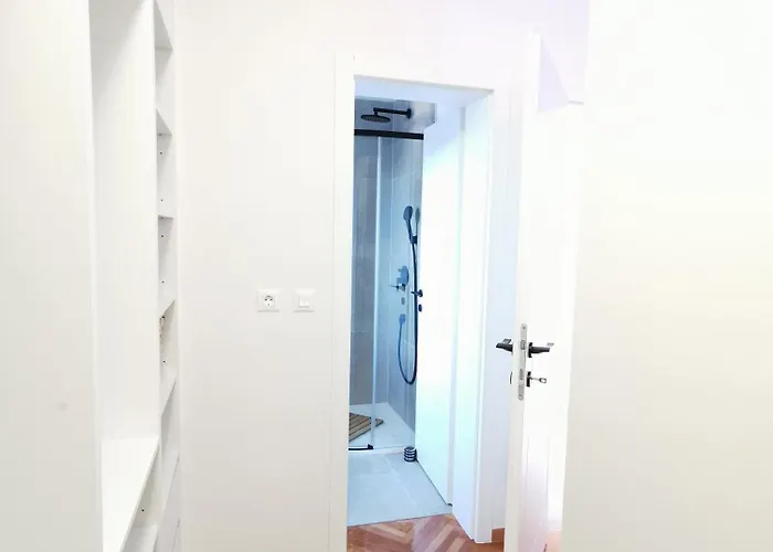 New Paradise In Semesterbostad Vinjerac