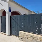 بيت للعطل New Paradise In فينجيراك